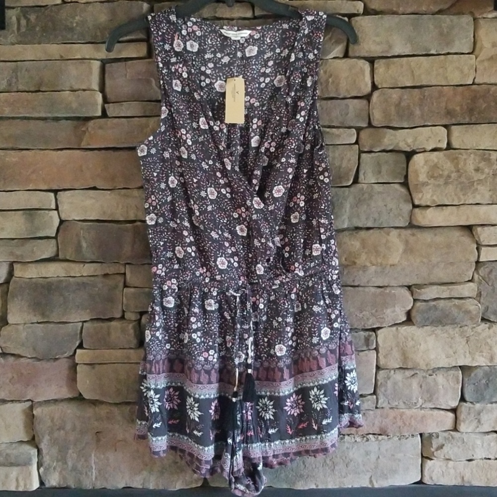 American Eagle Romper.  NEW WITH TAGS